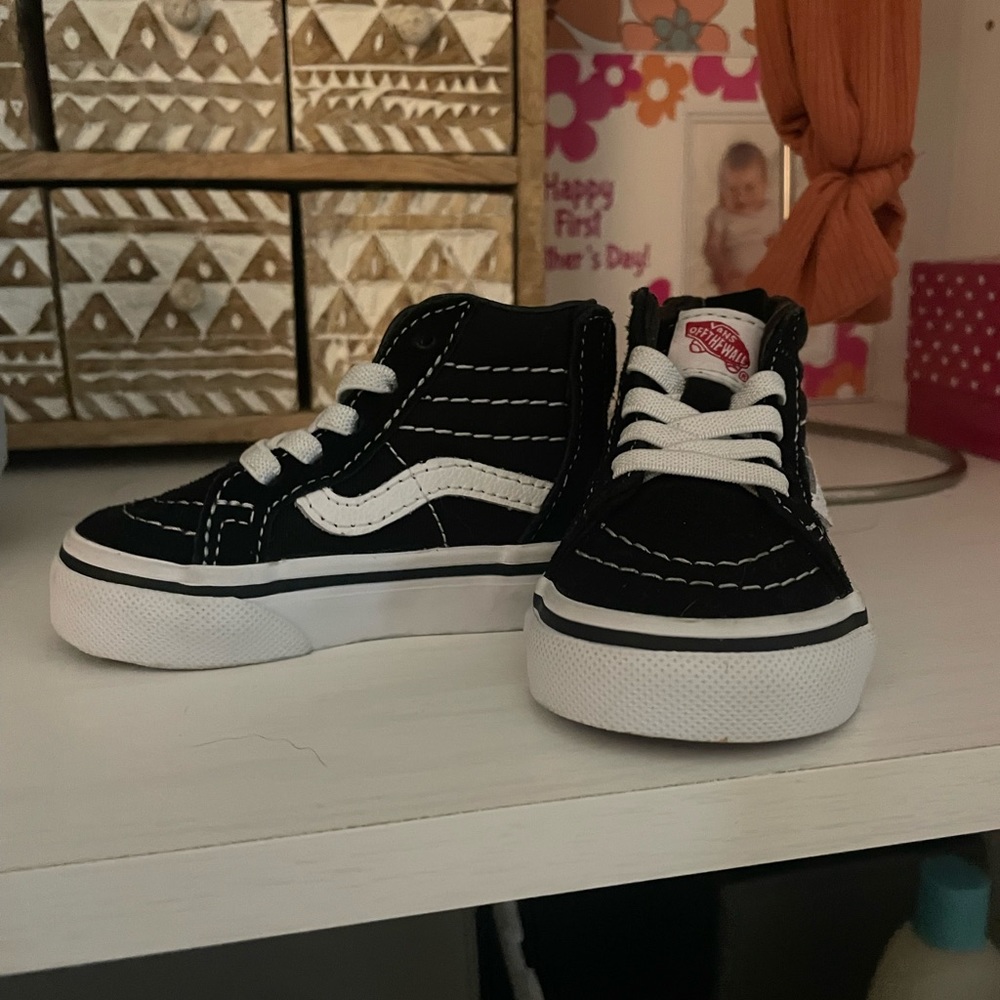 Infant vans 2.5